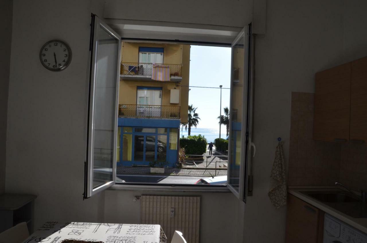 A Due Passi Dal Mare Apartamento Sestri Levante Exterior foto
