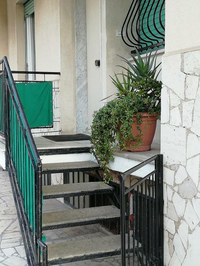 A Due Passi Dal Mare Apartamento Sestri Levante Exterior foto